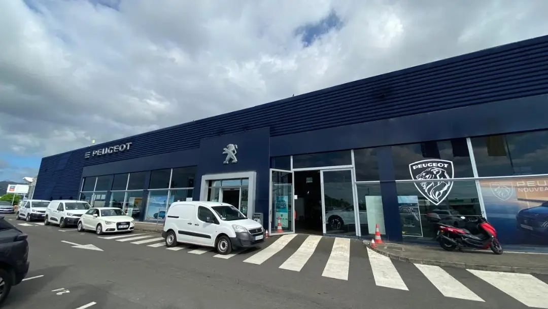 Parking de l'agence ADA Réunion, Le Port