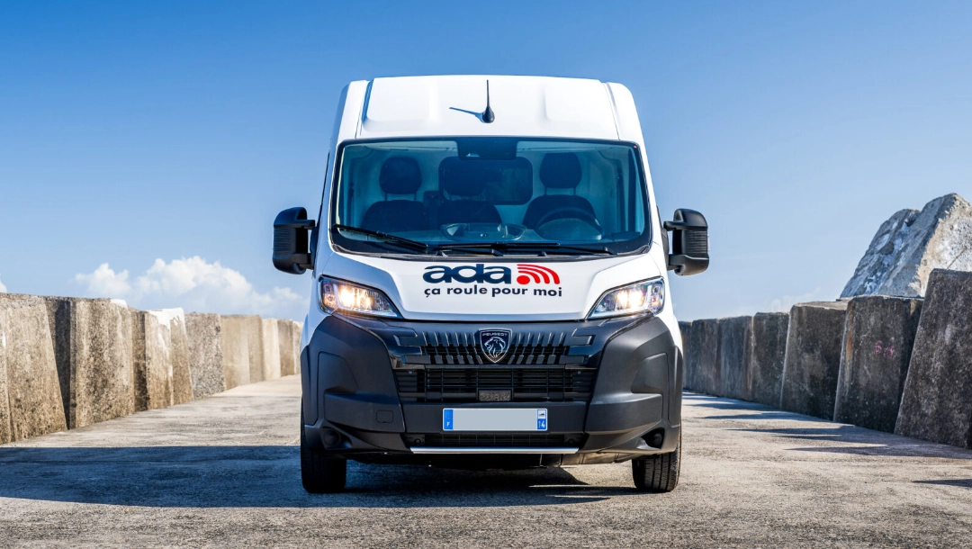 ADA Réunion location, Catégorie Camion 10-12m³ avec Hayon