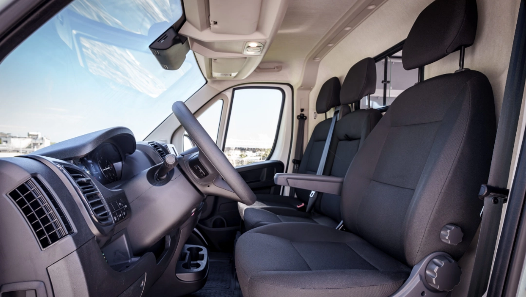 ADA Réunion location, Catégorie Camion 10-12m³ avec Hayon