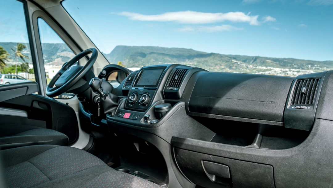 ADA Réunion location, Catégorie Camion 10-12m³