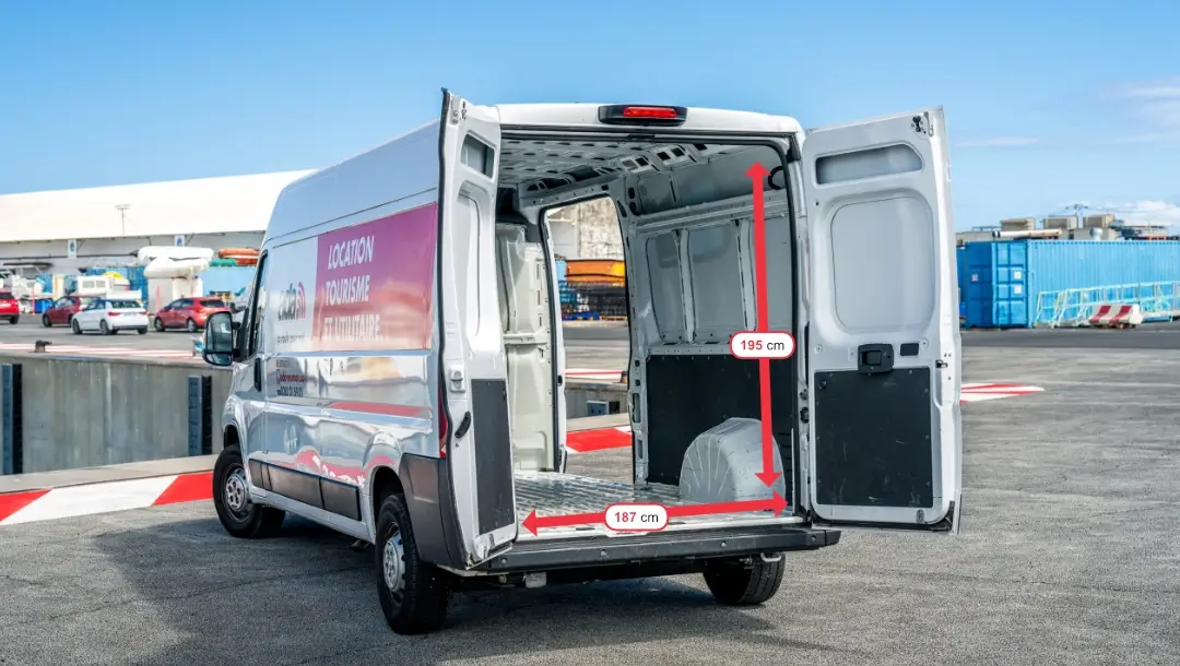 ADA Réunion location, Catégorie Camion 13-14m³