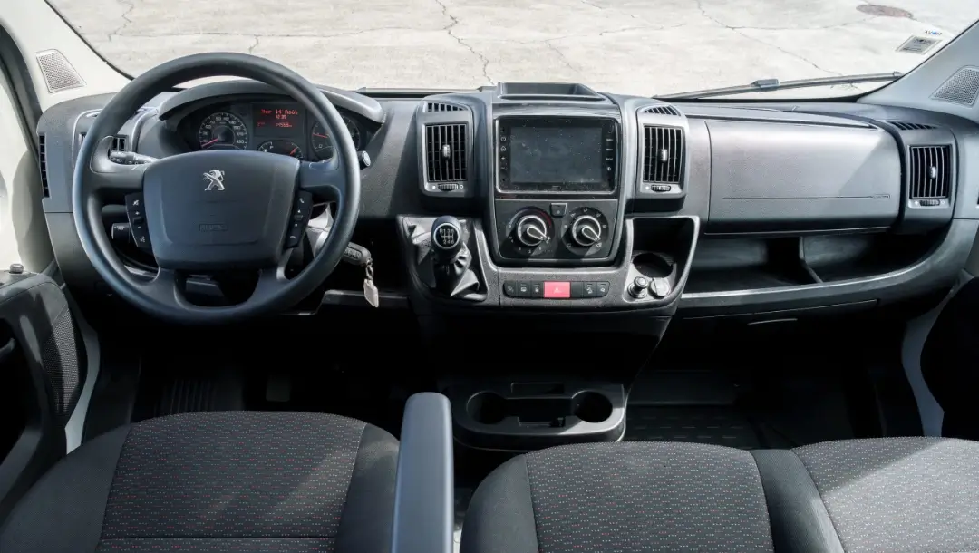 ADA Réunion location, Catégorie Camion 13-14m³