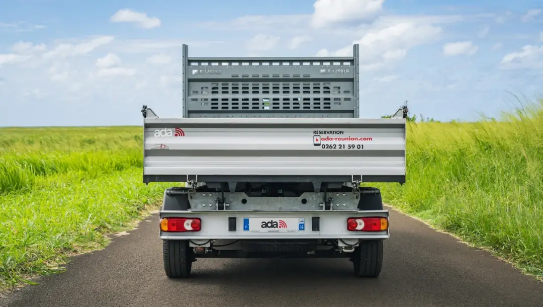 ADA Réunion location, Catégorie Camion benne