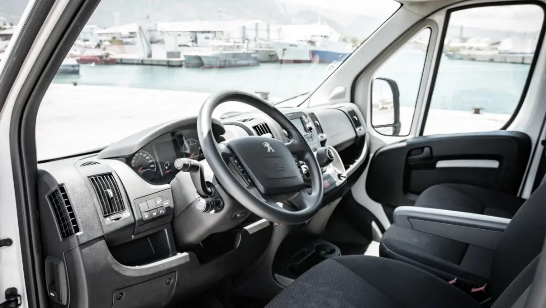 ADA Réunion location, Catégorie Camion cellule 15m³