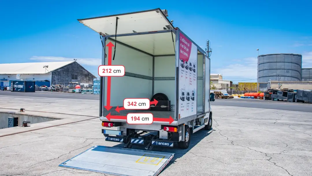 ADA Réunion location, Catégorie Camion cellule 15m³