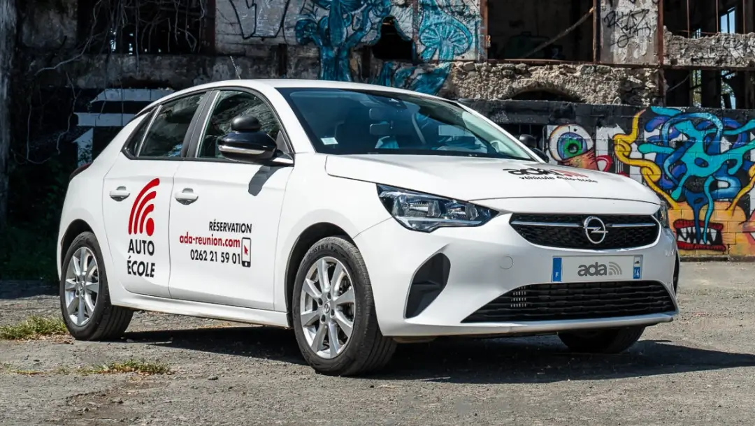 ADA Réunion location, catégorie auto-école