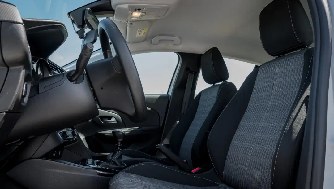 ADA Réunion location, catégorie auto-école