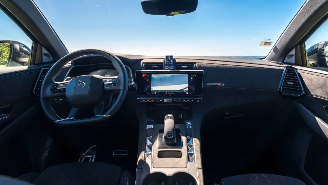 ADA Réunion location, catégorie hybride