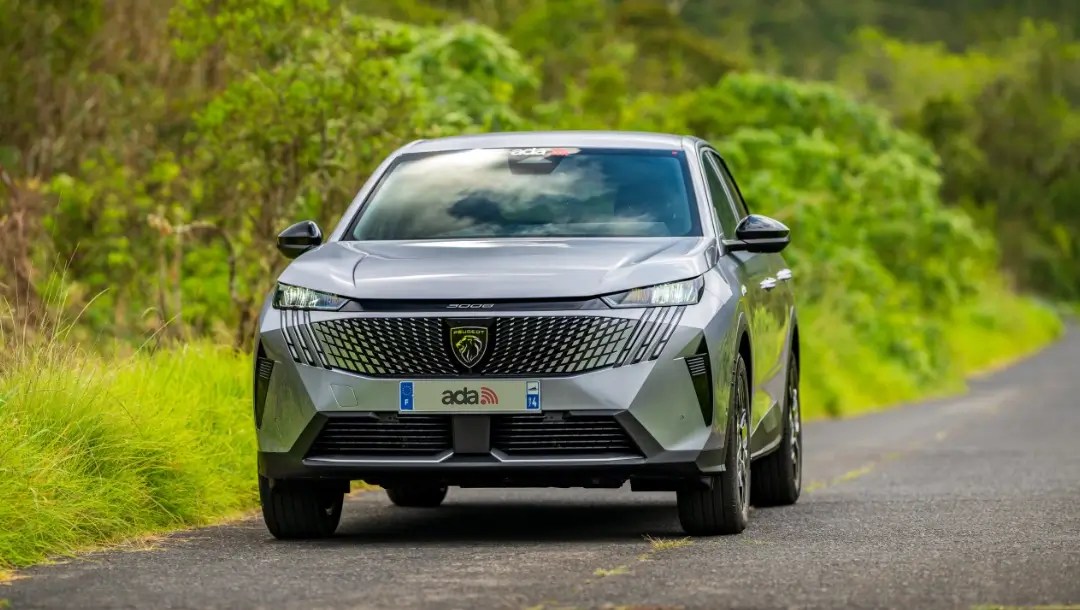 ADA Réunion location, catégorie hybride