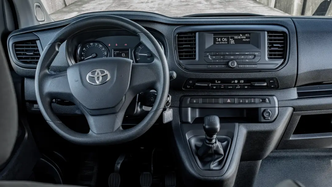 ADA Réunion location, catégorie Minibus