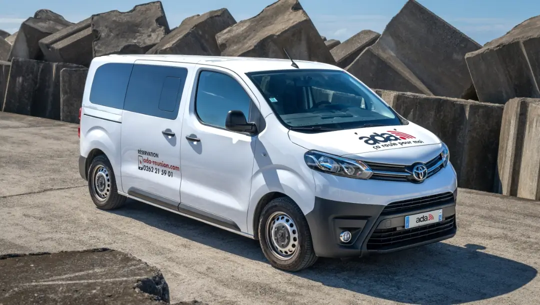 ADA Réunion location, catégorie Minibus